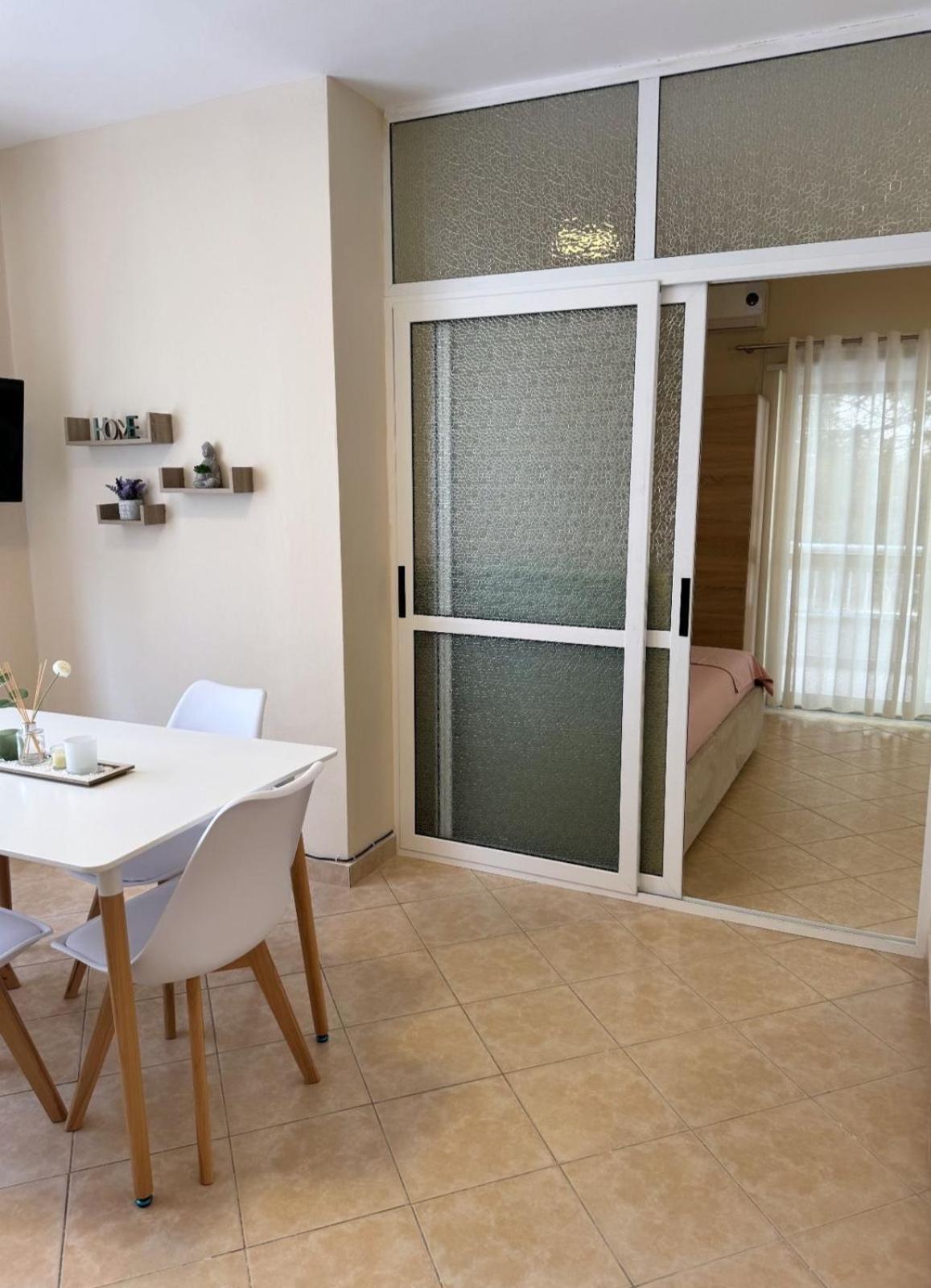 Sea & Gardenview Apartments Durres Bagian luar foto