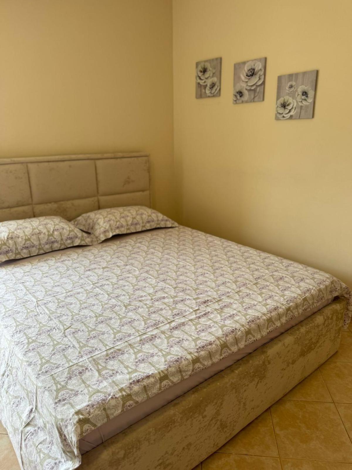Sea & Gardenview Apartments Durres Bagian luar foto