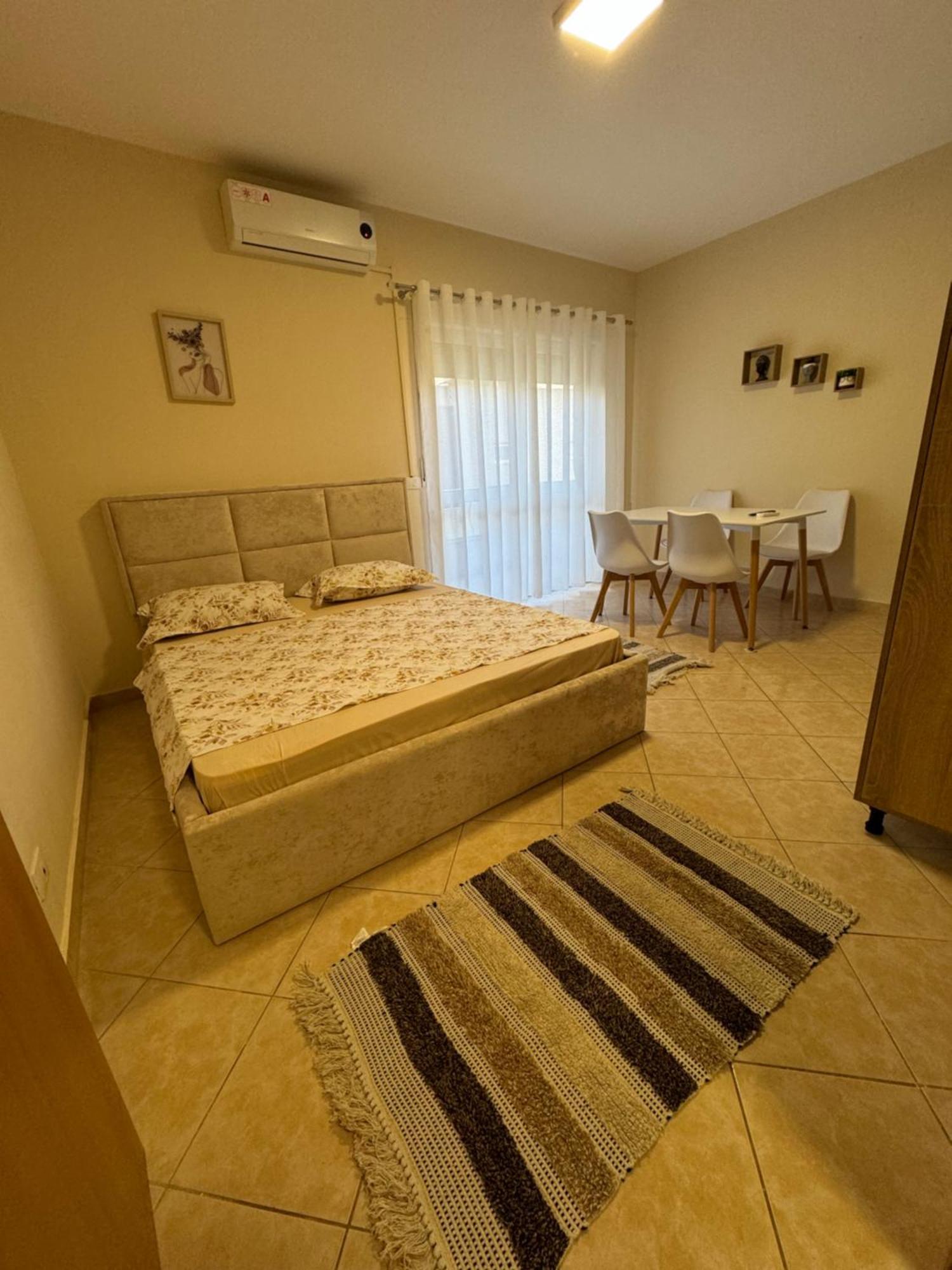 Sea & Gardenview Apartments Durres Bagian luar foto